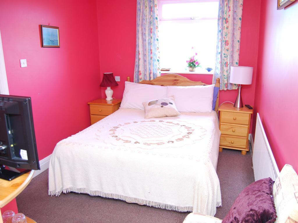 Bunacurry Achill Lodge Guest House الغرفة الصورة