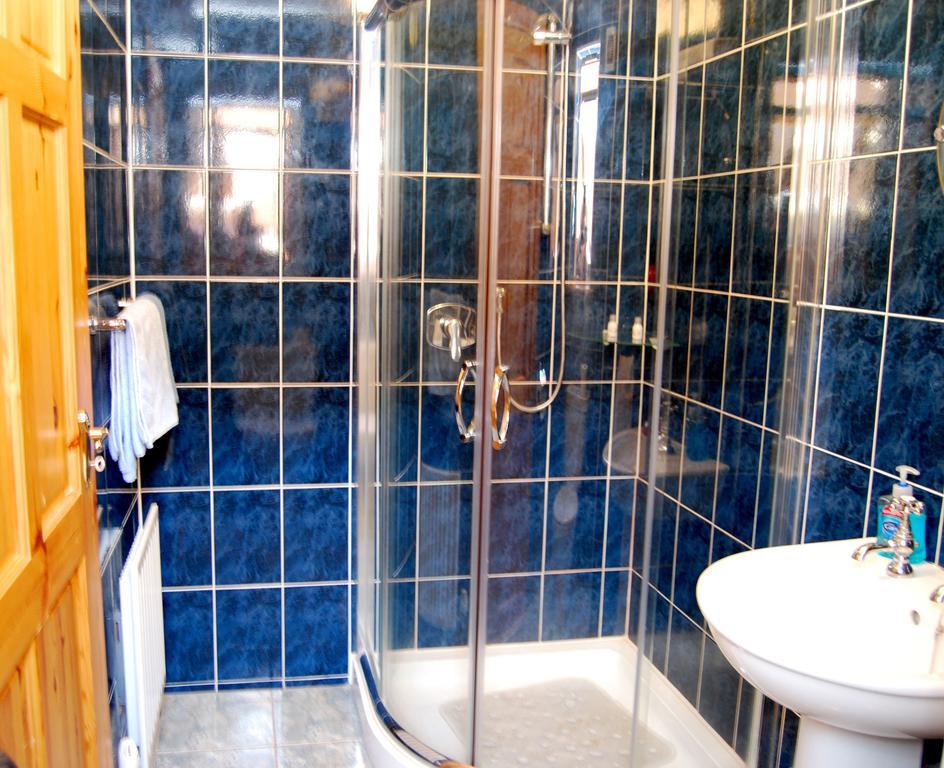 Bunacurry Achill Lodge Guest House الغرفة الصورة