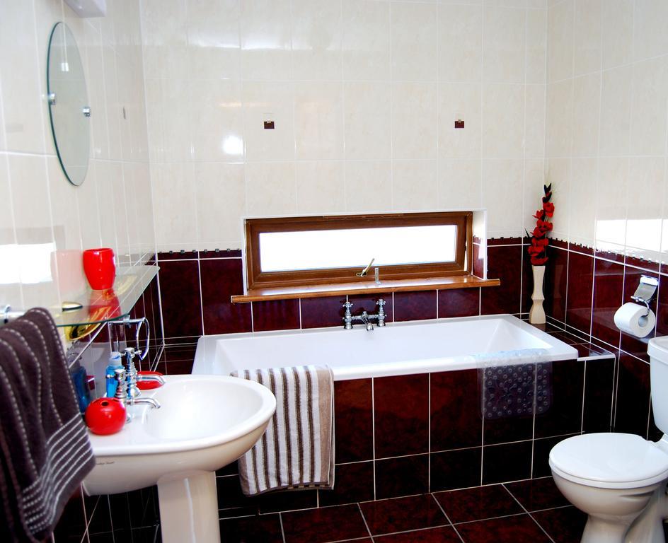 Bunacurry Achill Lodge Guest House الغرفة الصورة
